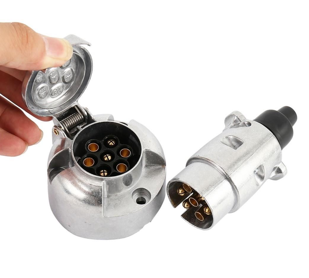 RÖMORK FISI 7'LI DISI ERKEK TAKIM METAL resmi